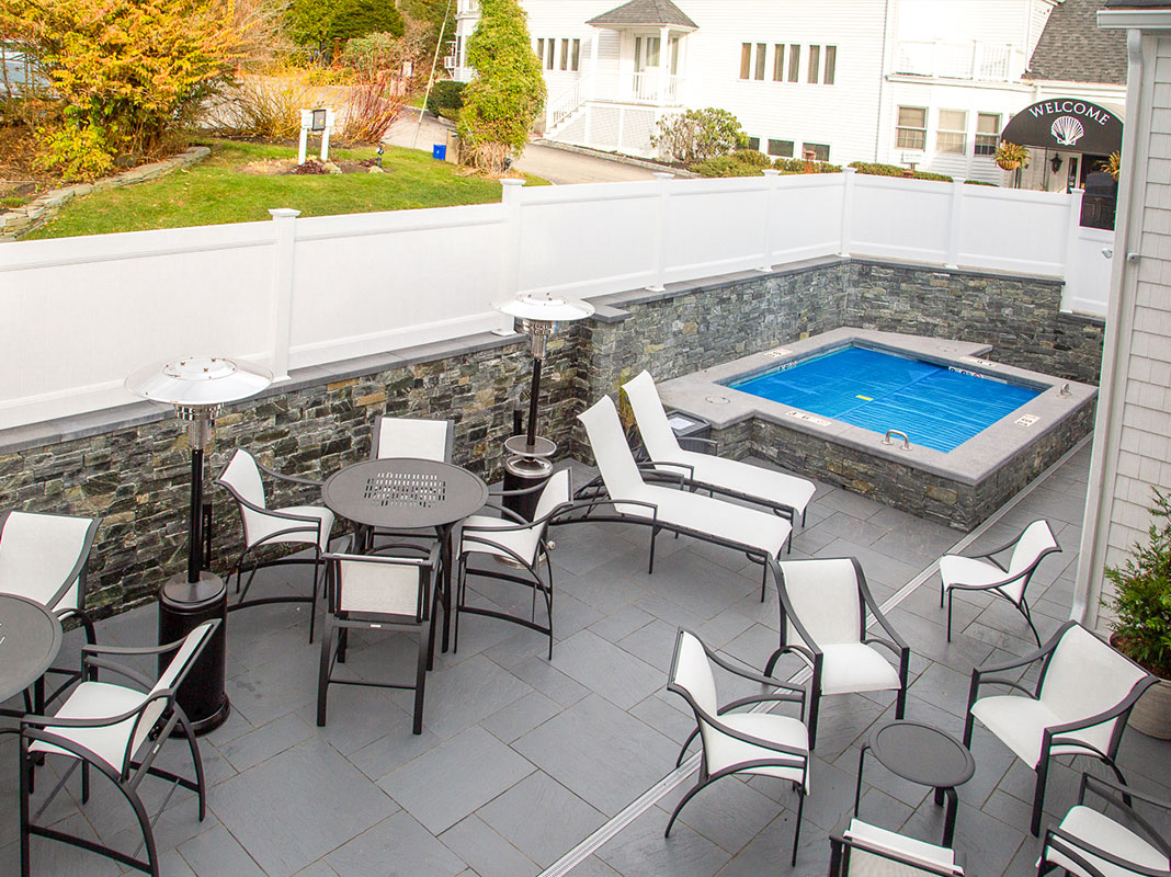 Outdoor patio space at the York Harbor Inn